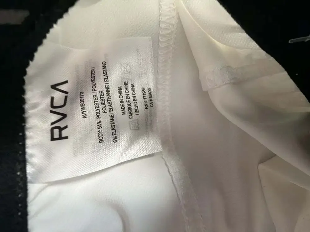 Men’s Large- RVCA Grappler 17” Fight Shorts AVYWS00173 White